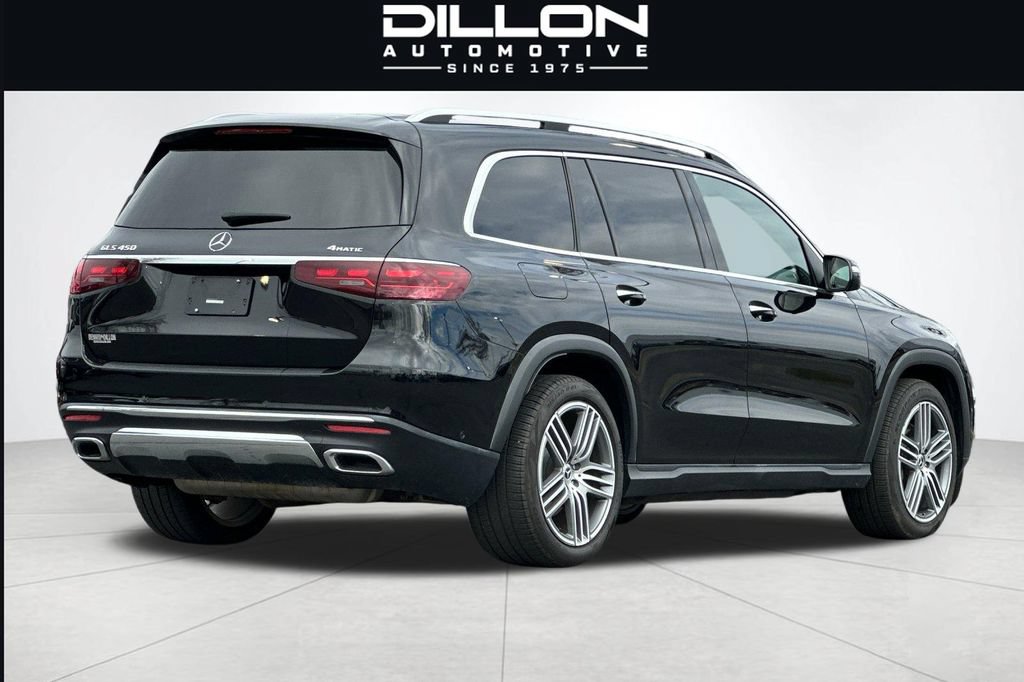 Used 2024 Mercedes-Benz GLS 450 4MATIC image 4