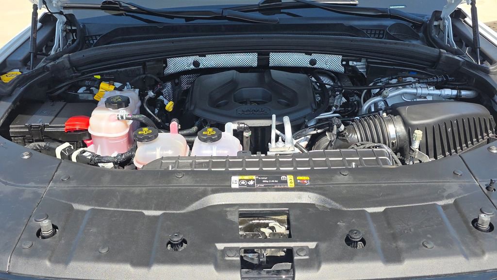 Used 2023 Jeep Grand Cherokee Summit AWD/4WD image 10