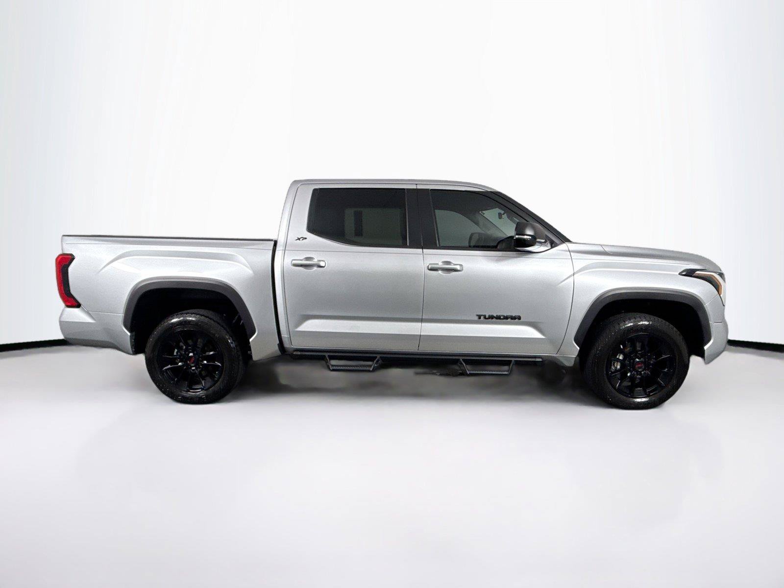 Used 2024 Toyota Tundra SR5 w/ SR5 Premium Package AWD/4WD image 11