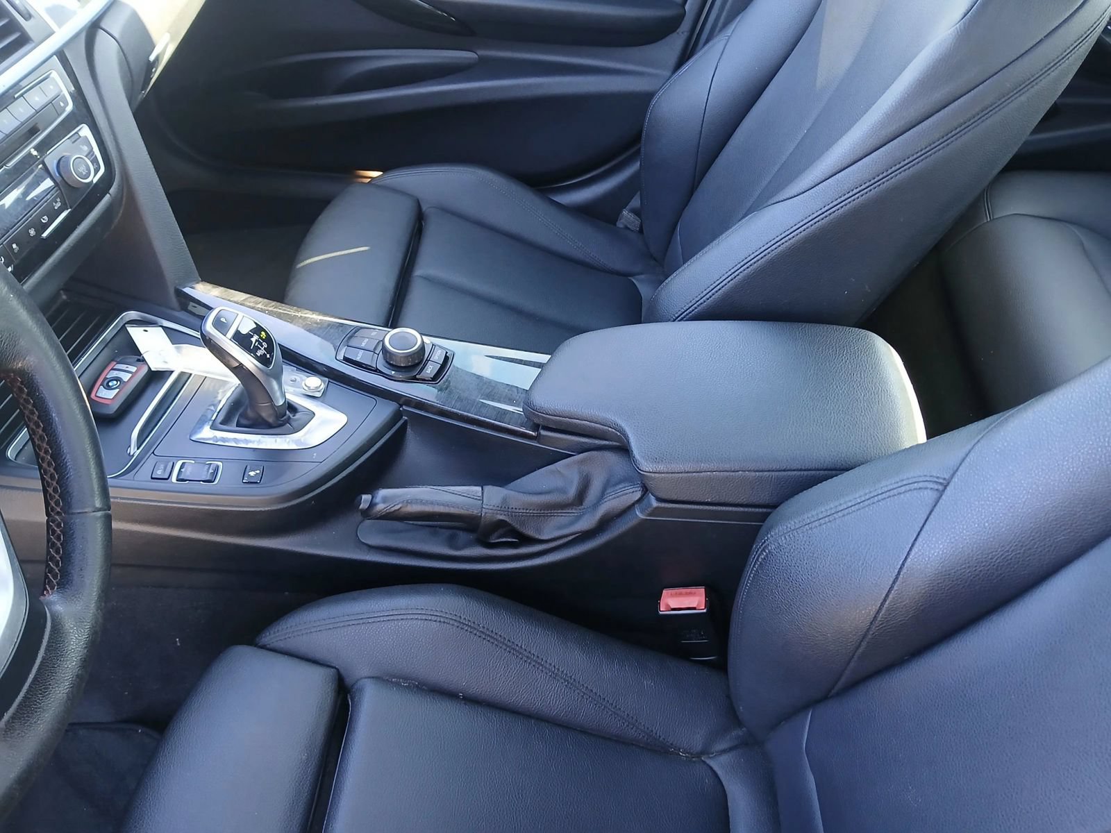 Used 2017 BMW 330i Sedan w/ Driver Assistance Package RWD image 8