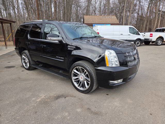Used 2013 Cadillac Escalade Premium AWD/4WD image 8