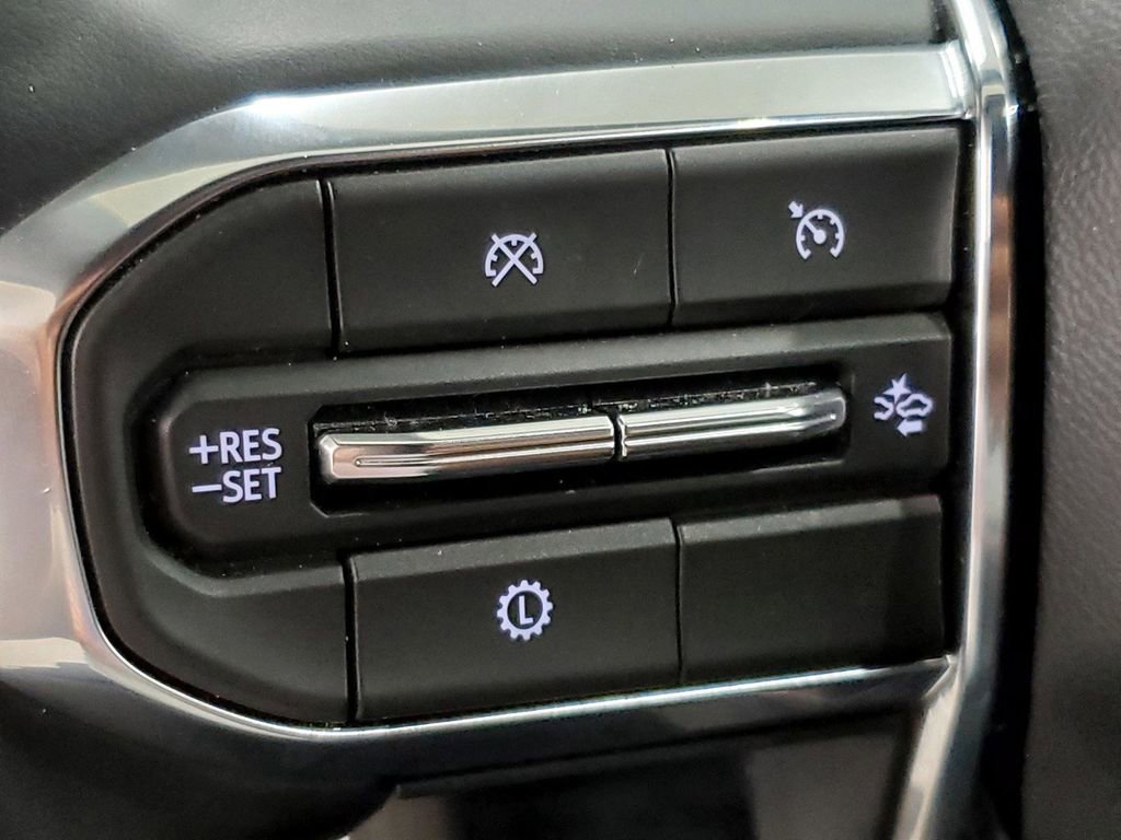 Used 2025 GMC Acadia Elevation image 28