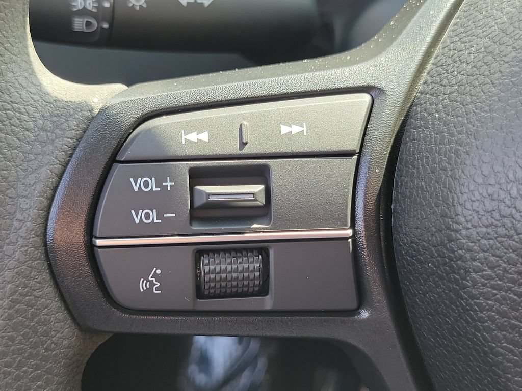 Certified 2025 Honda Accord LX image 22