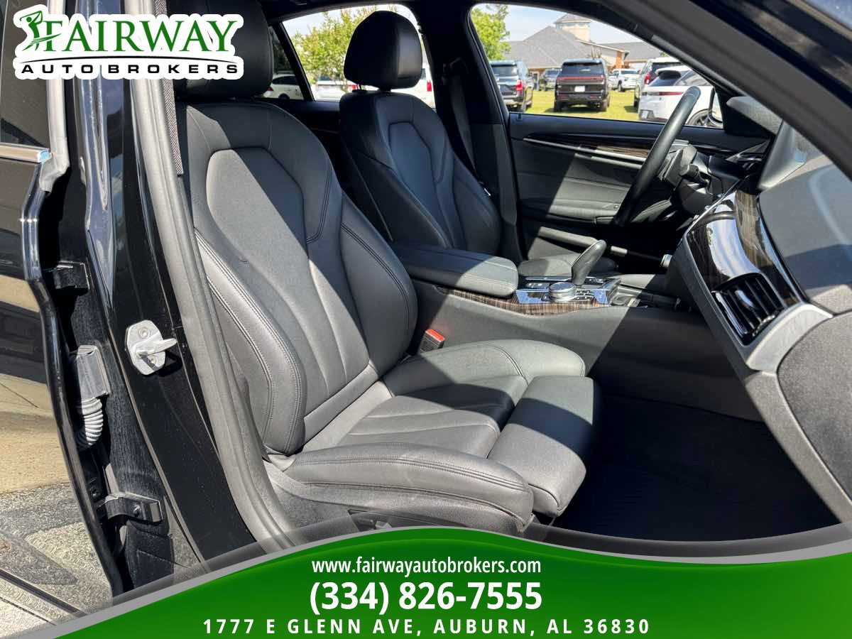 Used 2019 BMW 530i RWD image 12