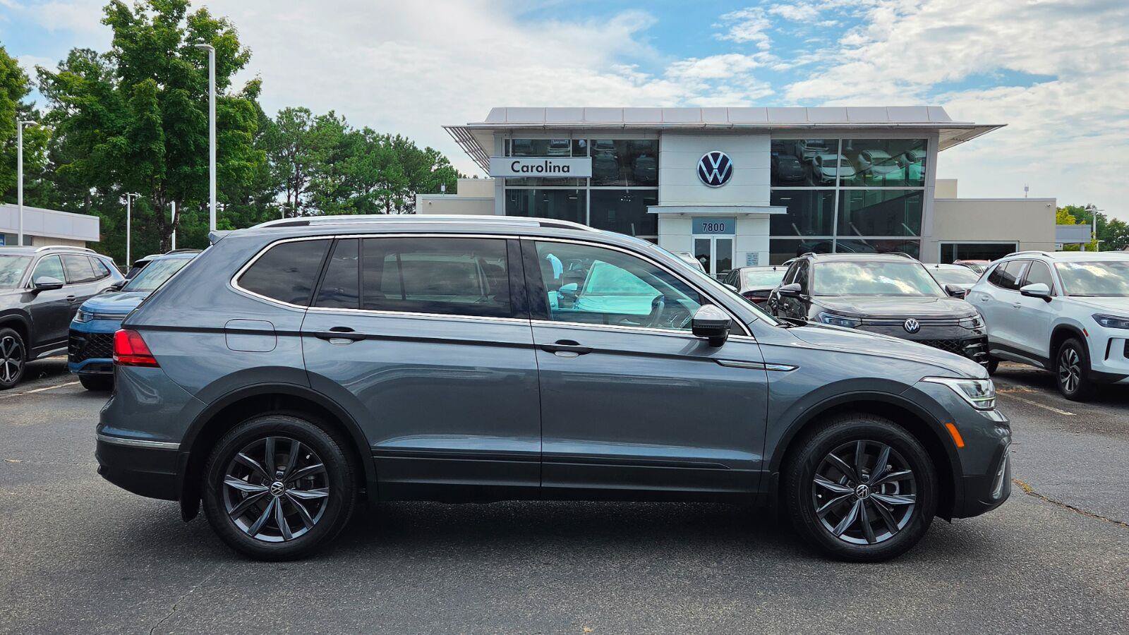 Certified 2023 Volkswagen Tiguan SE FWD image 6