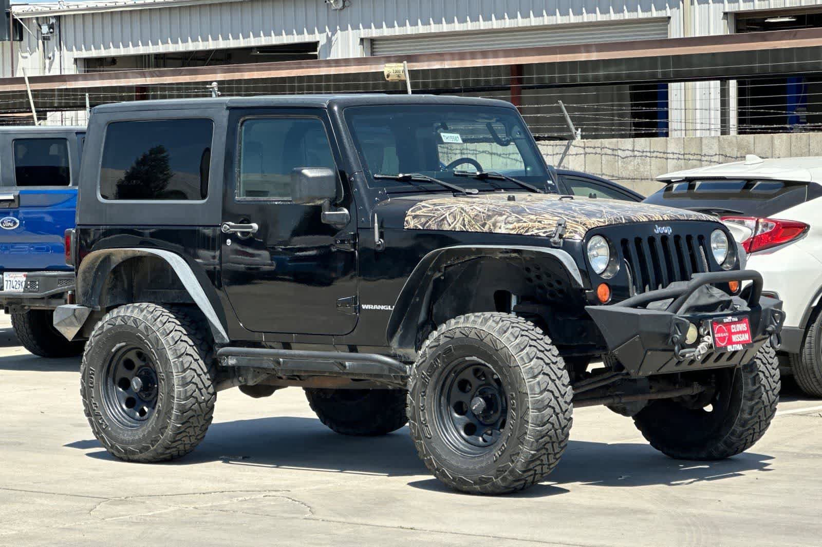 Used 2007 Jeep Wrangler Rubicon w/ Dual Top Group AWD/4WD image 9