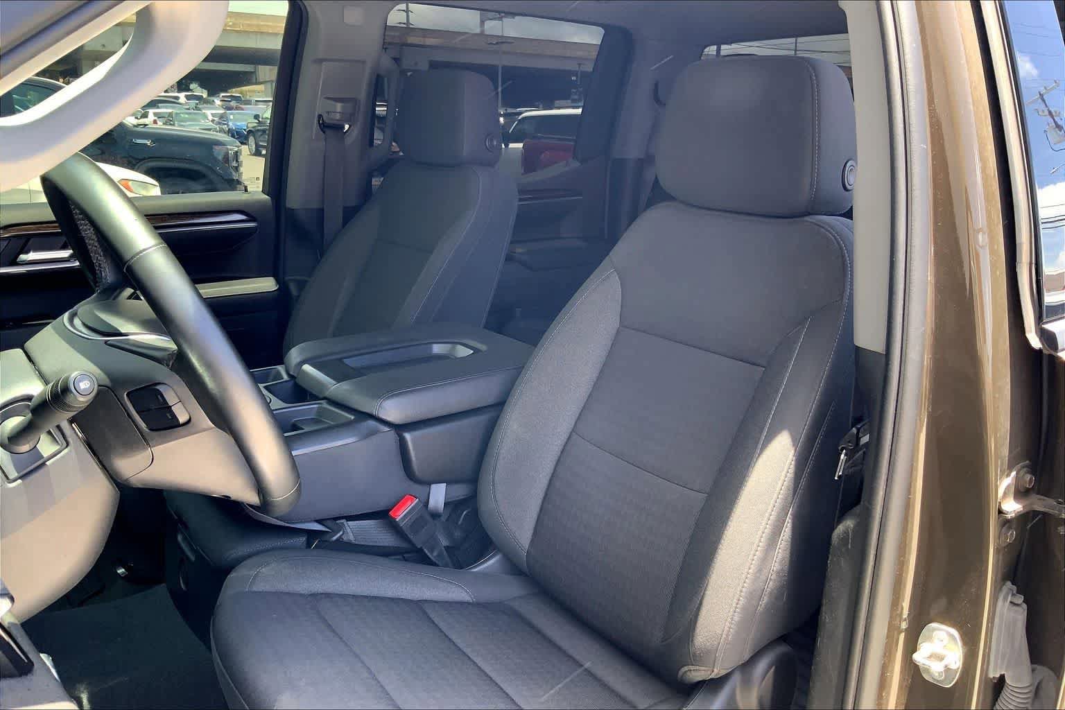 Used 2023 GMC Sierra 1500 Elevation RWD image 12