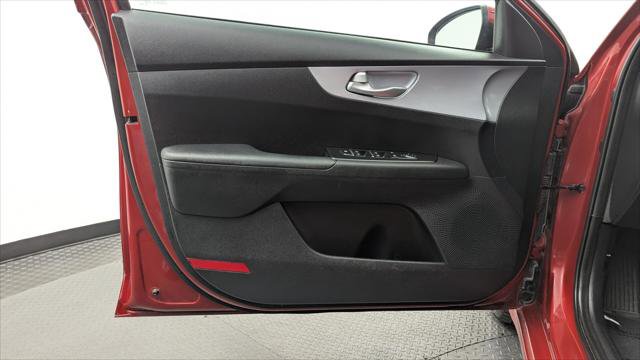 Used 2023 Kia Forte LXS image 12