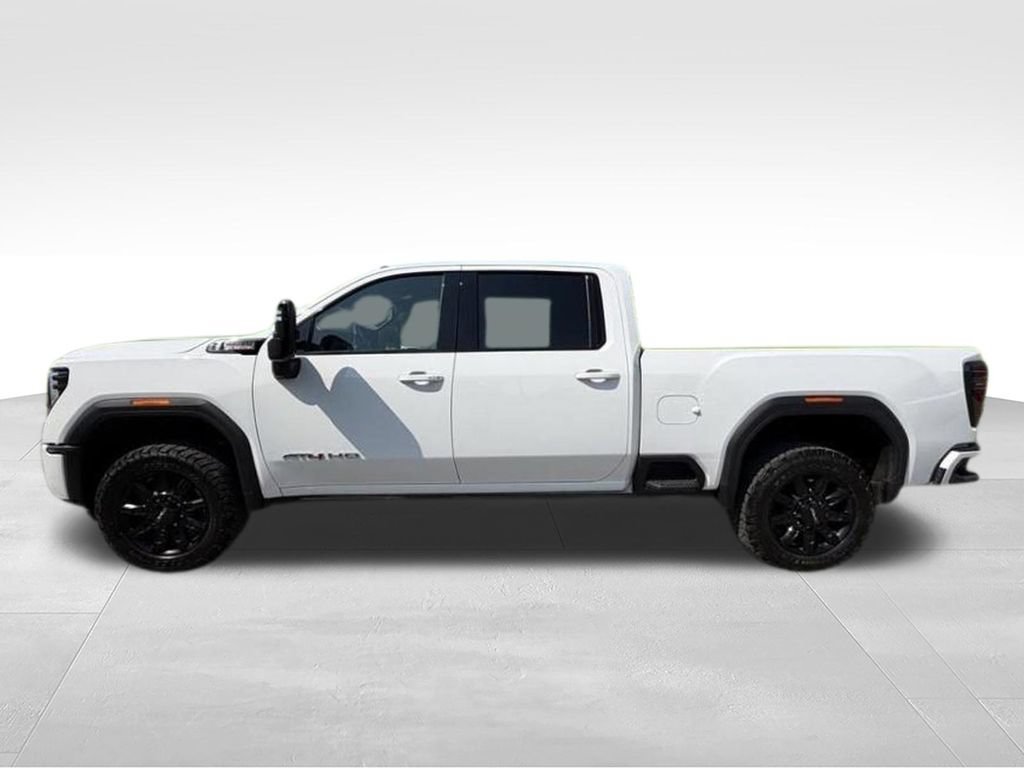 Used 2024 GMC Sierra 2500 AT4 w/ Technology Package AWD/4WD image 2