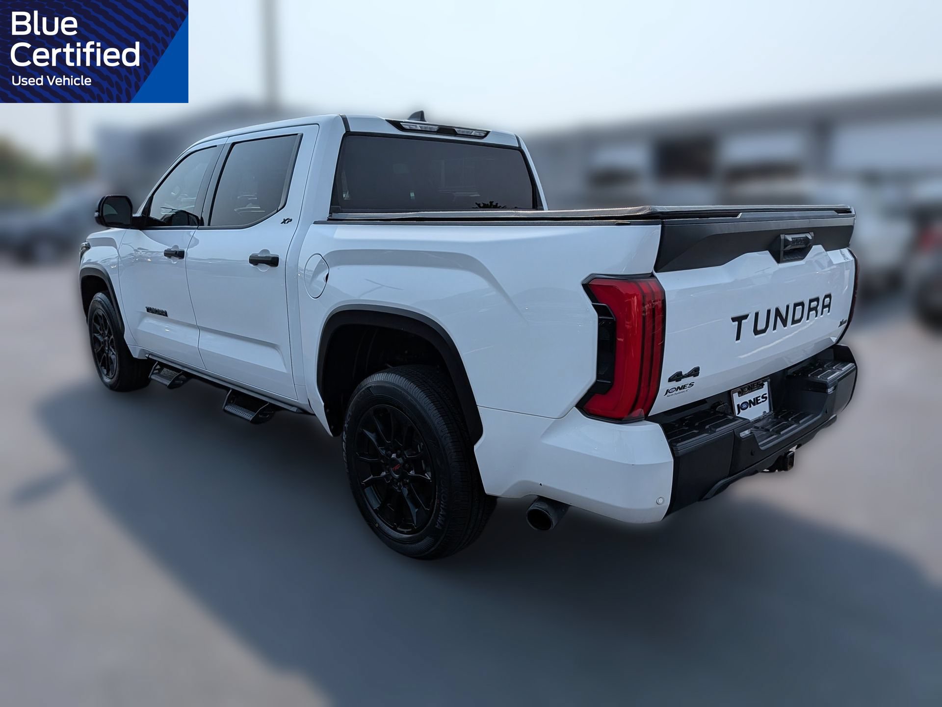 Used 2023 Toyota Tundra SR5 w/ SR5 Convenience Package AWD/4WD image 7