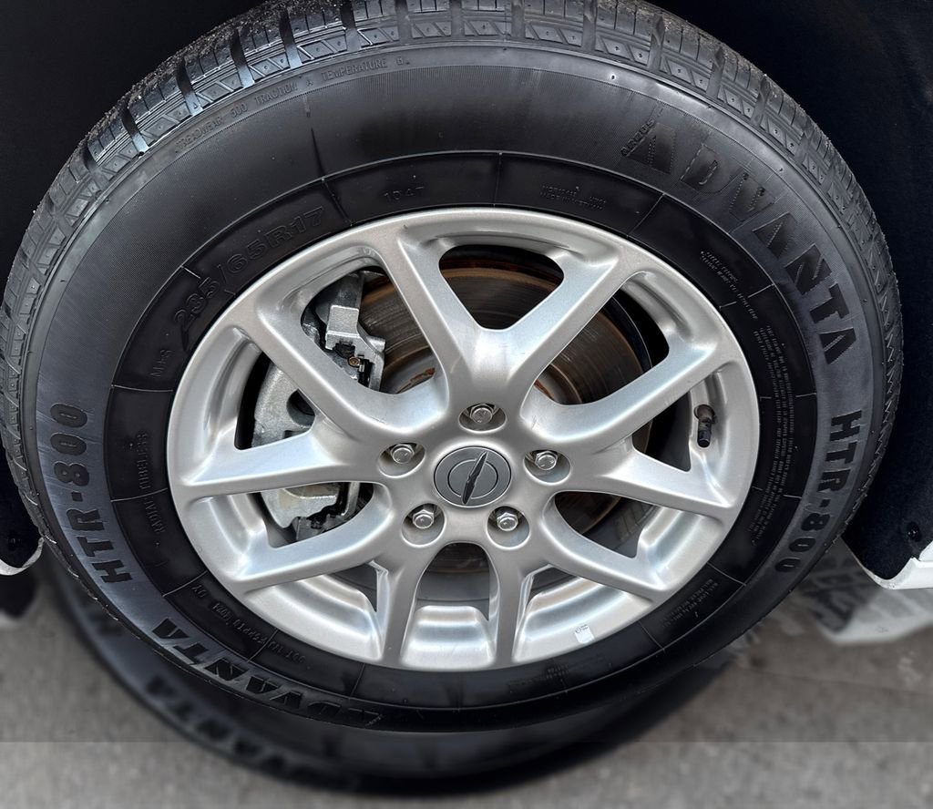 Used 2024 Chrysler Pacifica Touring-L image 15