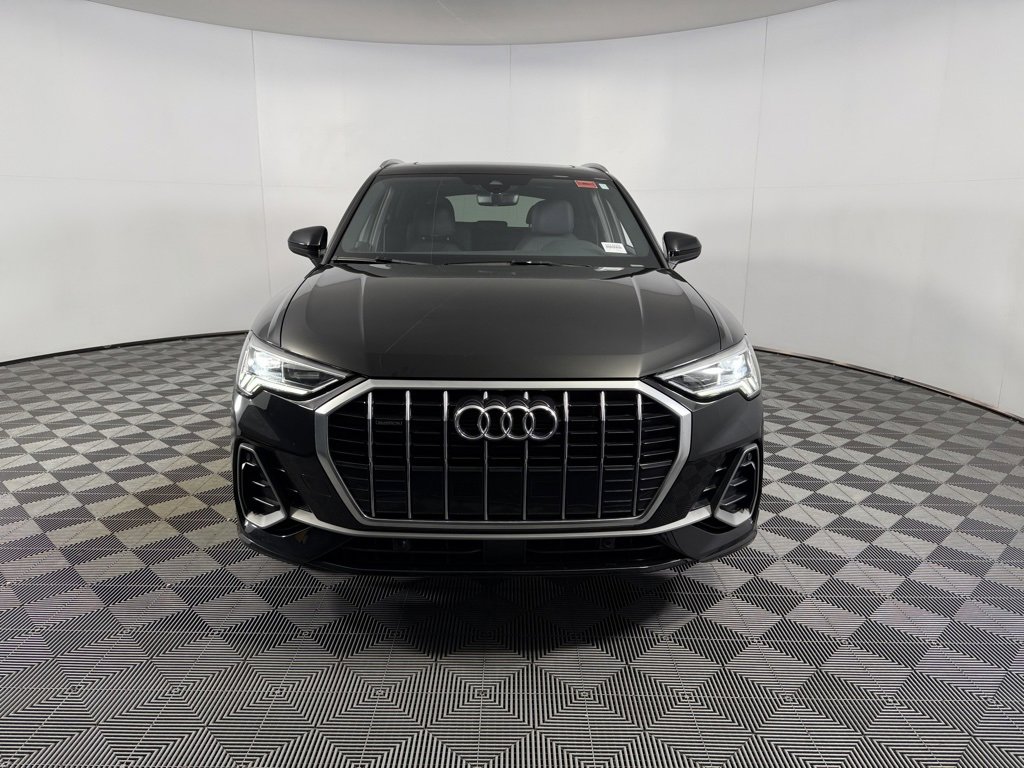 Used 2023 Audi Q3 2.0T Premium image 8