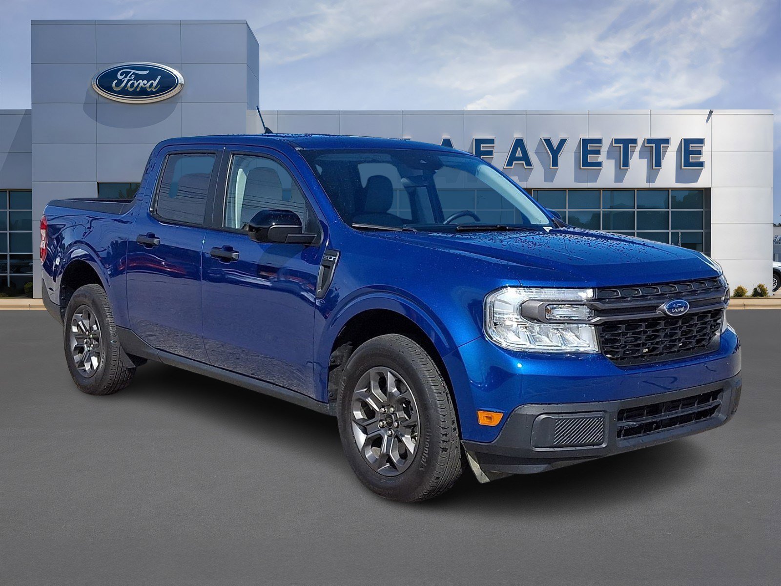 Certified 2024 Ford Maverick XLT w/ XLT Luxury Package FWD image 1