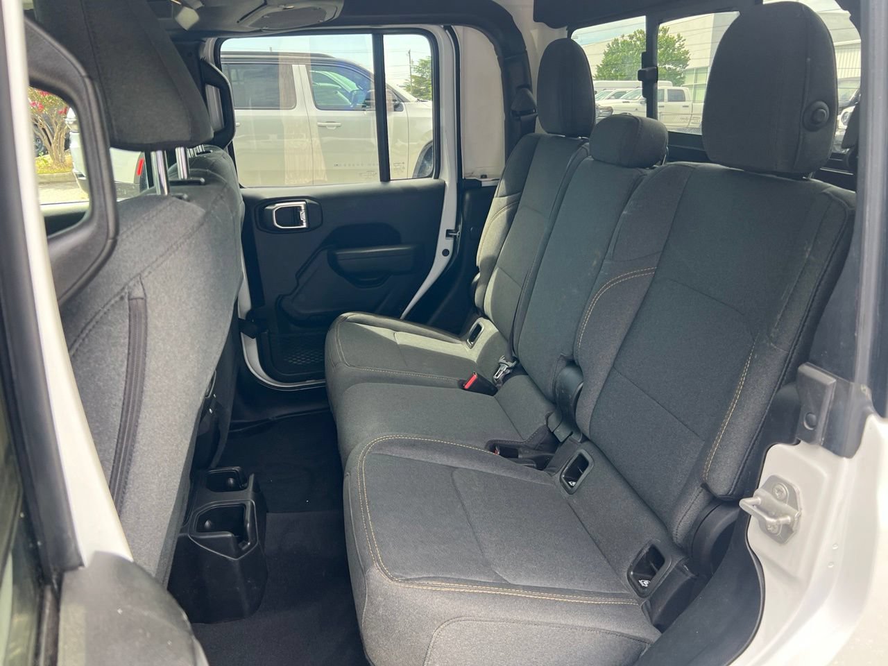 Used 2025 Jeep Gladiator Sport AWD/4WD image 15