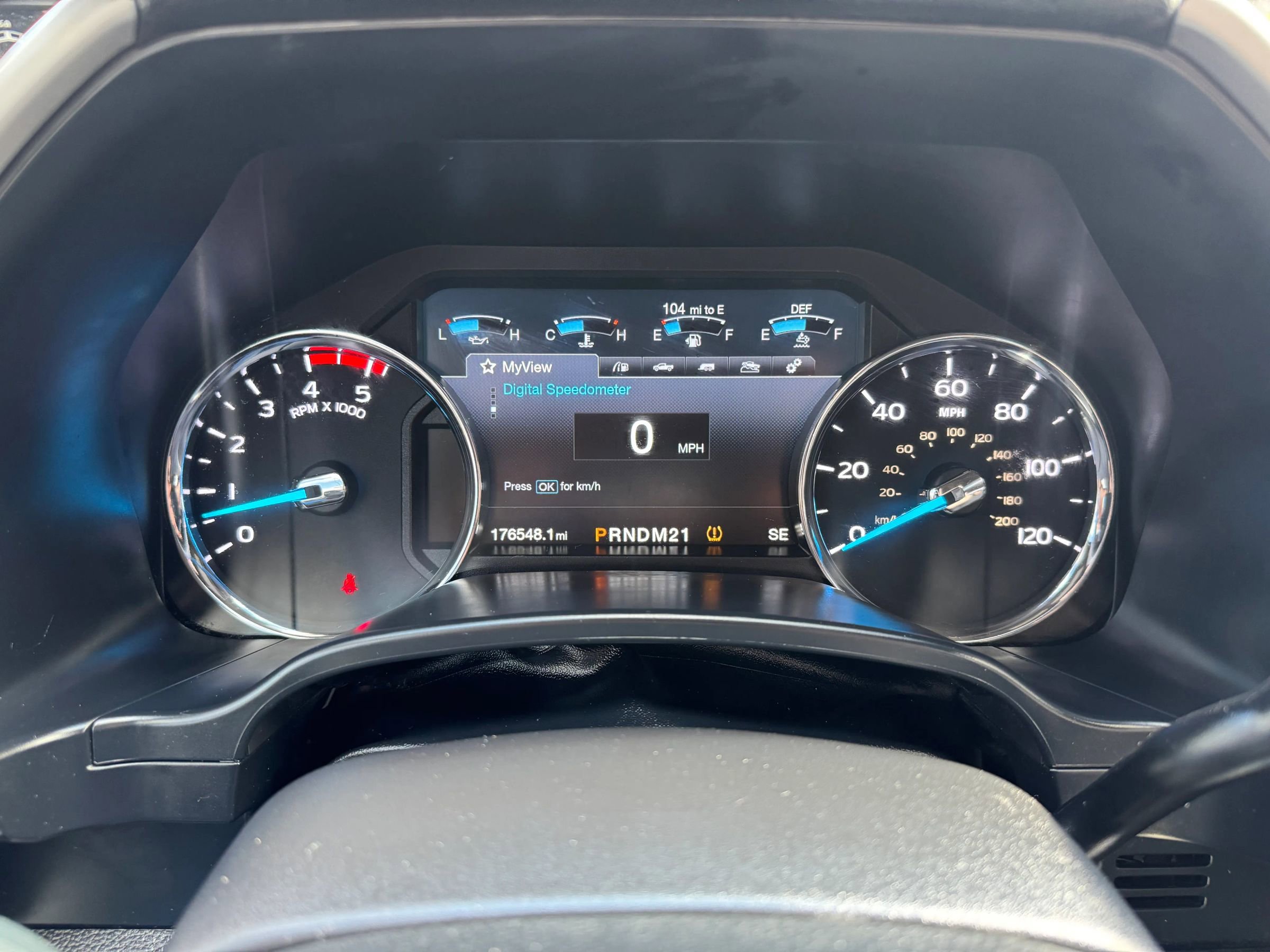 Used 2018 Ford F350 Lariat w/ Camper Package image 24