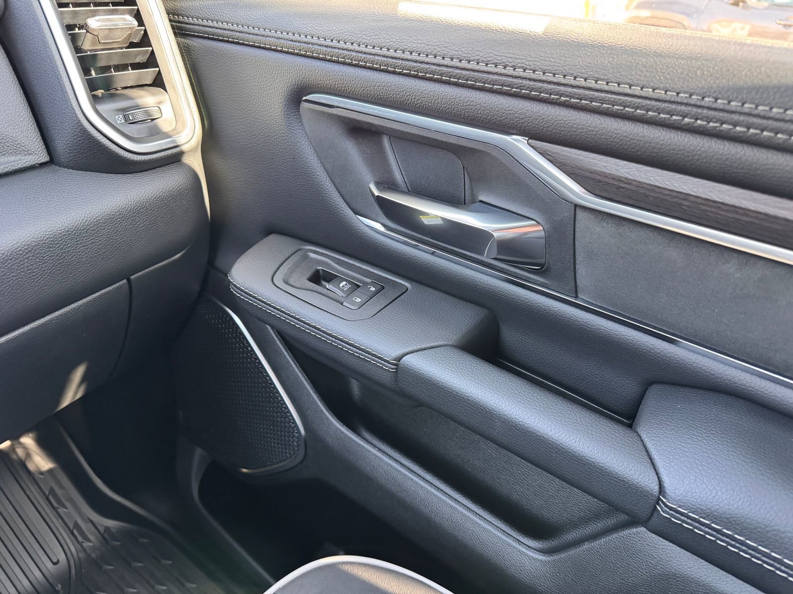 New 2026 RAM 1500 Laramie w/ Bed Utility Group image 21