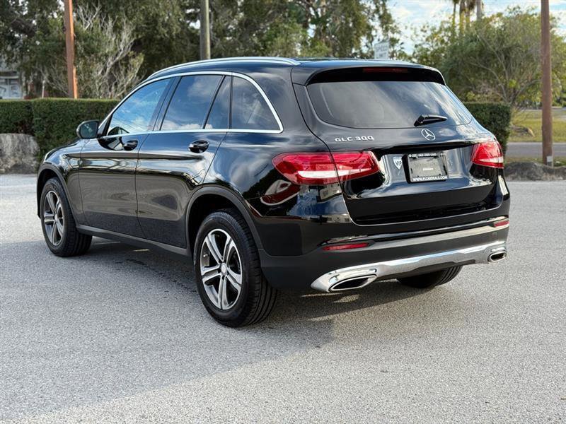 Used 2016 Mercedes-Benz GLC 300 GLC300 4MATIC image 3