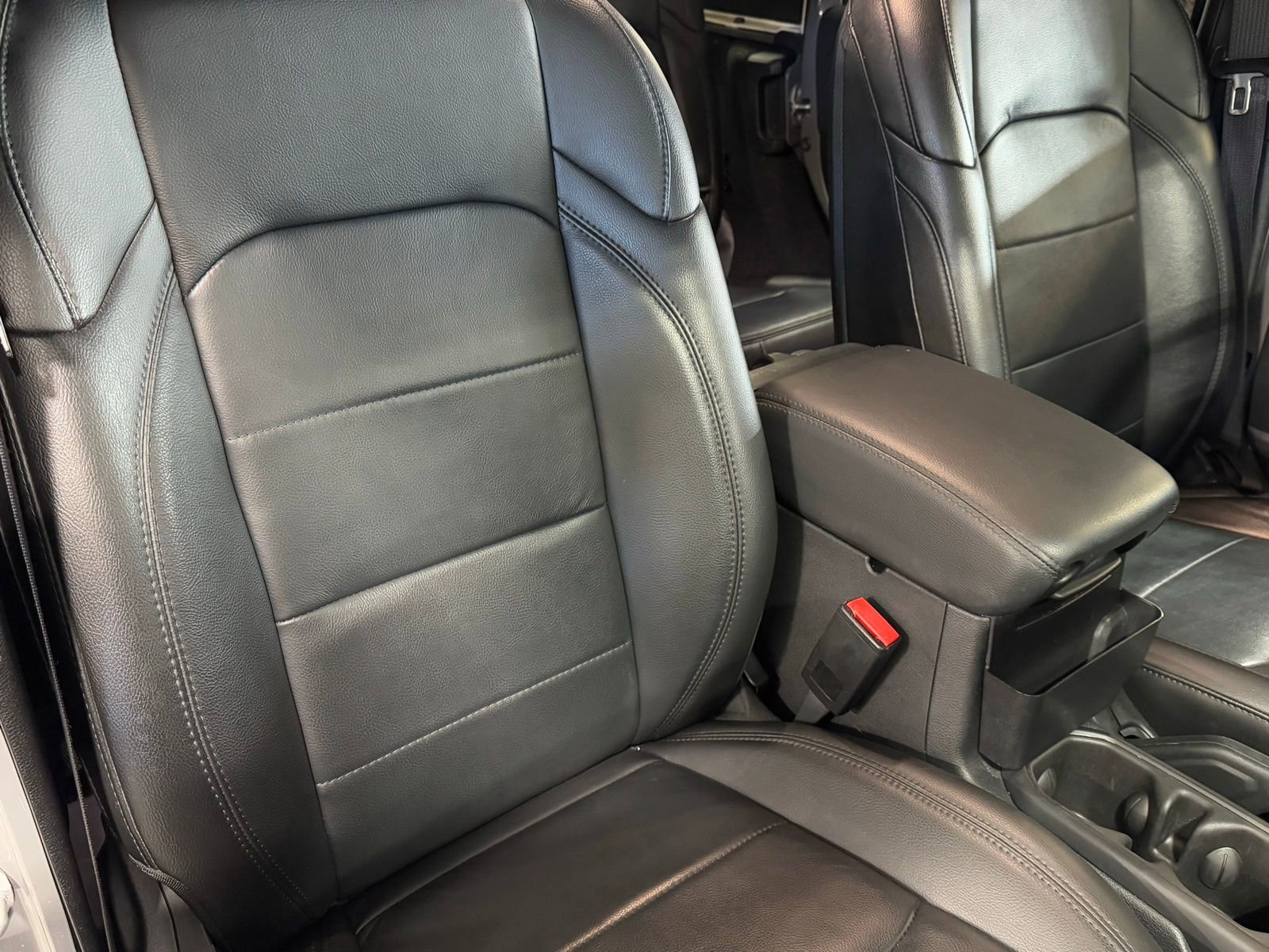 Certified 2023 Jeep Wrangler Unlimited Sahara image 55