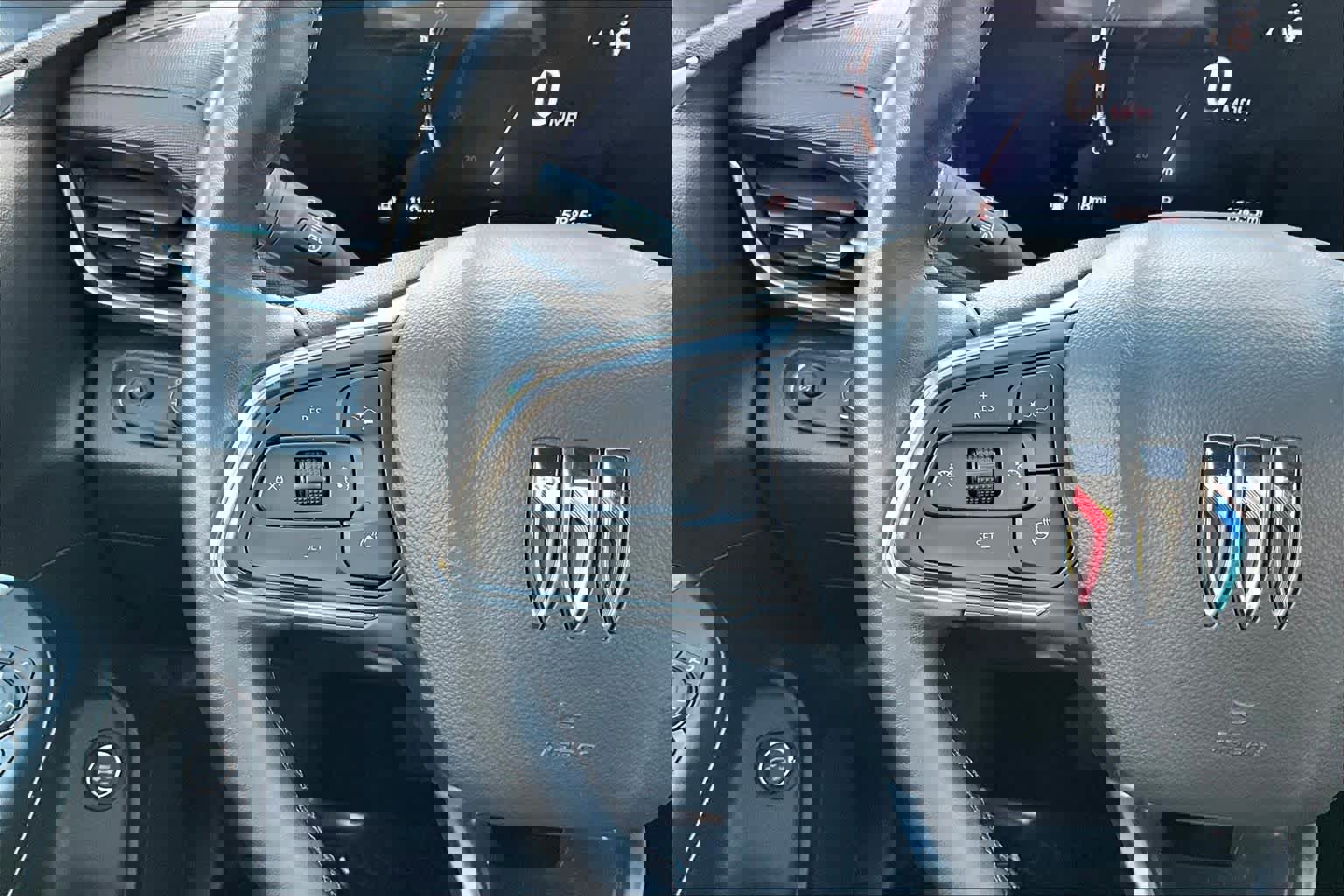 Used 2024 Buick Envista Preferred w/ Convenience I Package FWD image 24