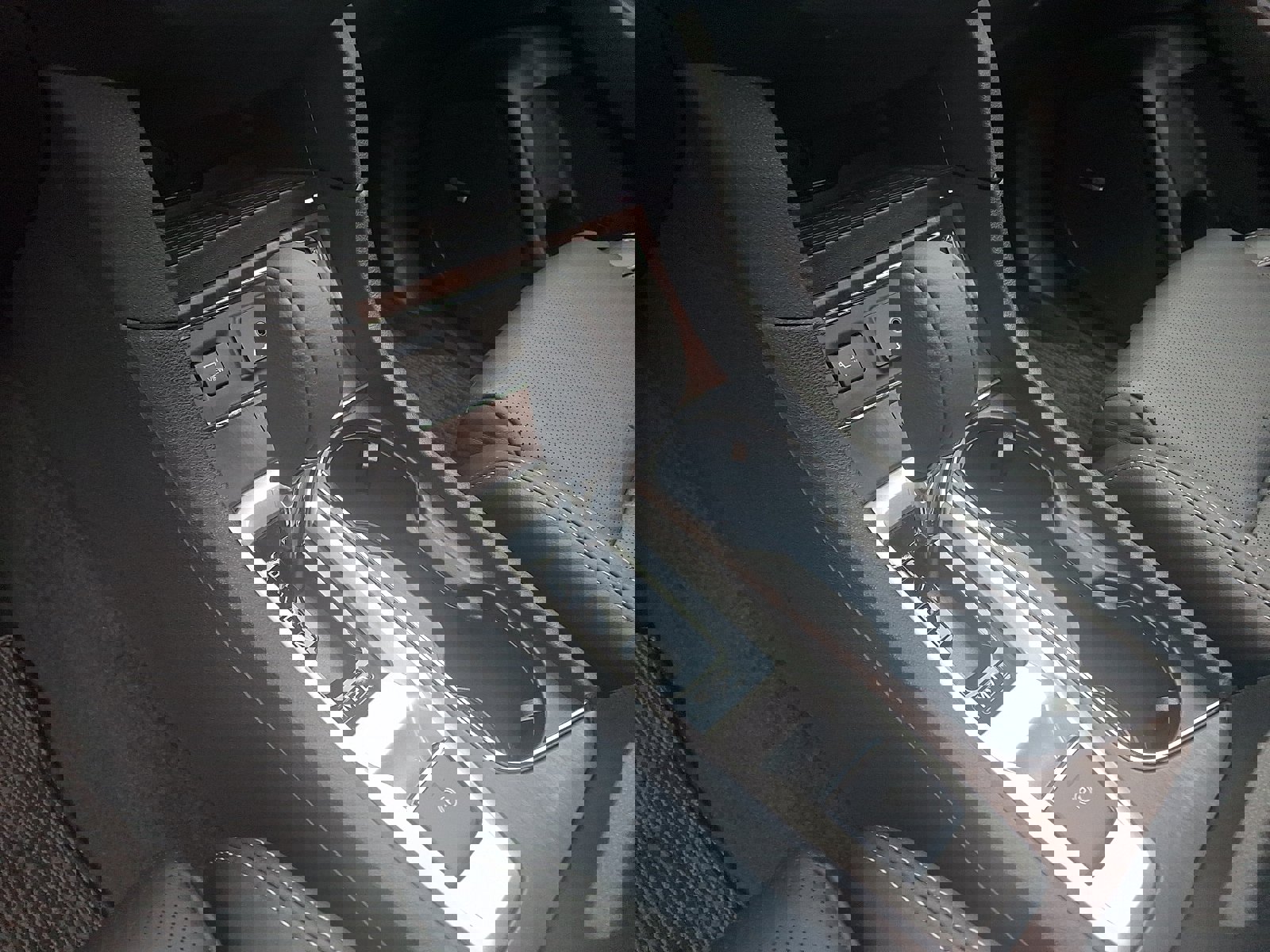 Certified 2025 Subaru Ascent Touring image 15