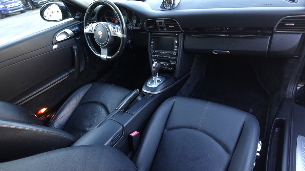 Used 2010 Porsche 911 Carrera image 8