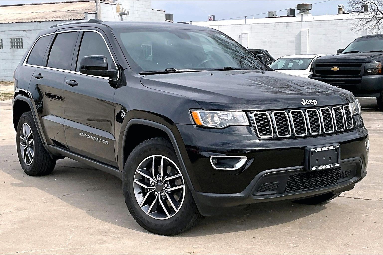 Used 2020 Jeep Grand Cherokee Laredo w/ 18" Wheel & 8.4" Radio Group AWD/4WD image 37