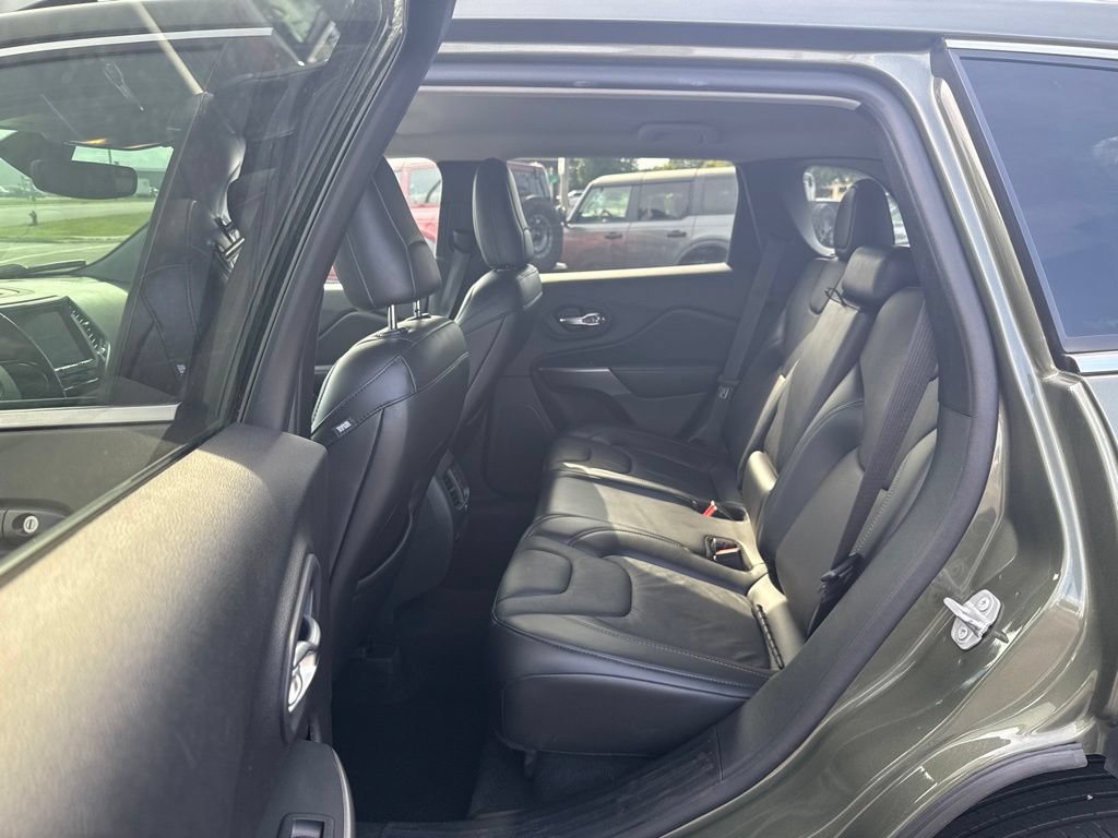 Used 2020 Jeep Cherokee Limited AWD/4WD image 24