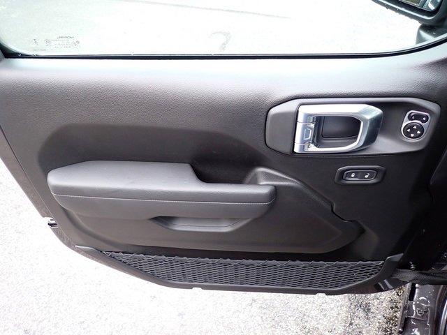 New 2025 Jeep Wrangler Sport S image 15