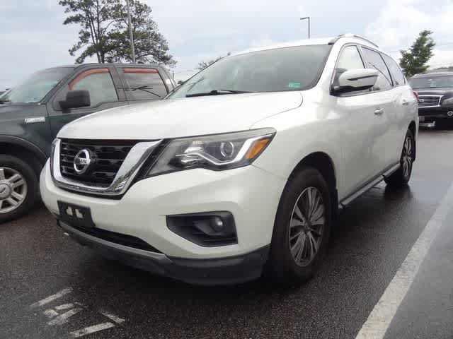 Used 2017 Nissan Pathfinder SV w/ Trailer Tow Package AWD/4WD image 1