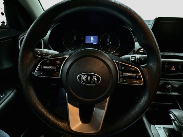 Used 2020 Kia Forte LXS FWD image 11