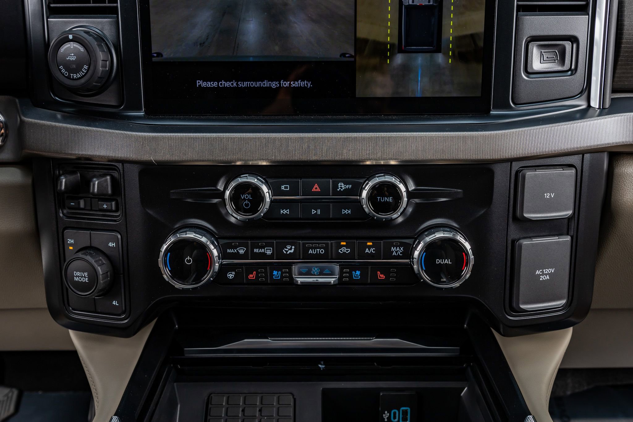 Used 2026 Ford F350 Platinum AWD/4WD image 26