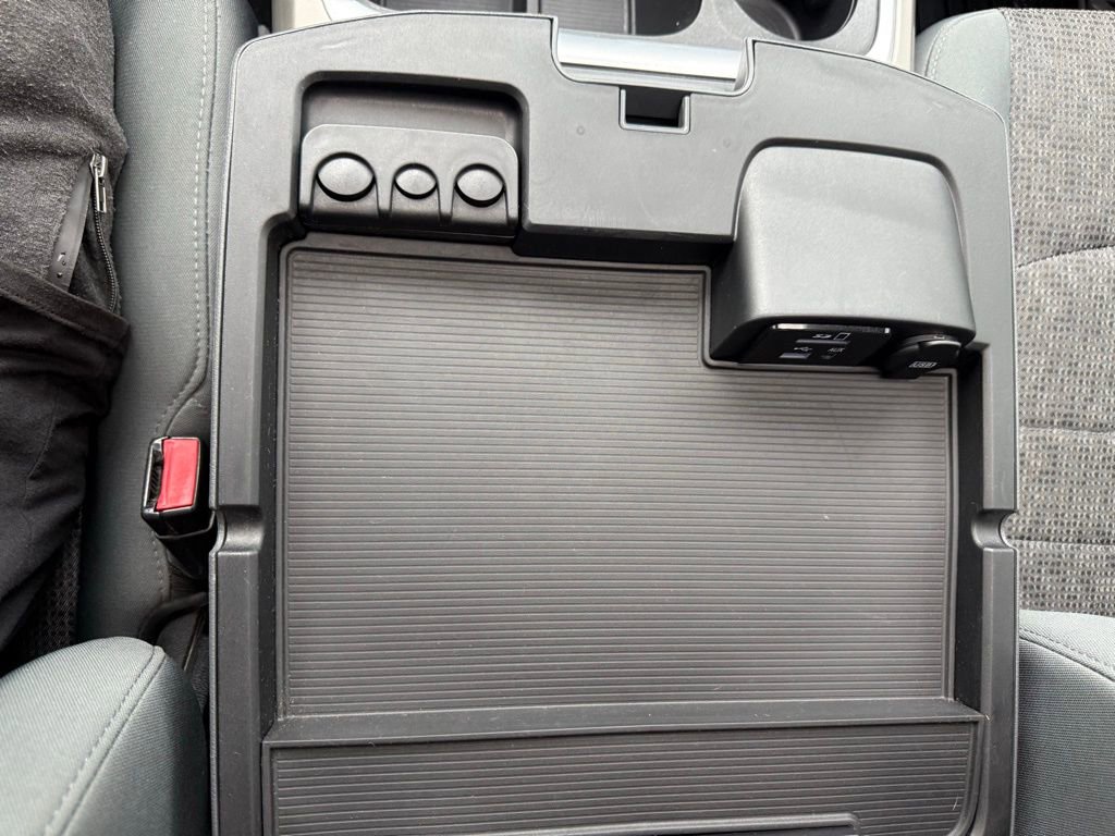 Used 2016 RAM 1500 Big Horn AWD/4WD image 29