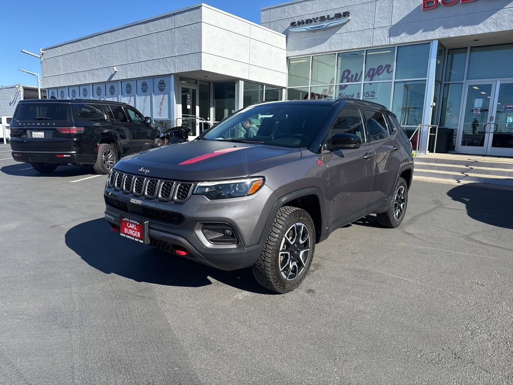 Certified 2024 Jeep Compass Trailhawk w/ Trailhawk Elite Group image 3