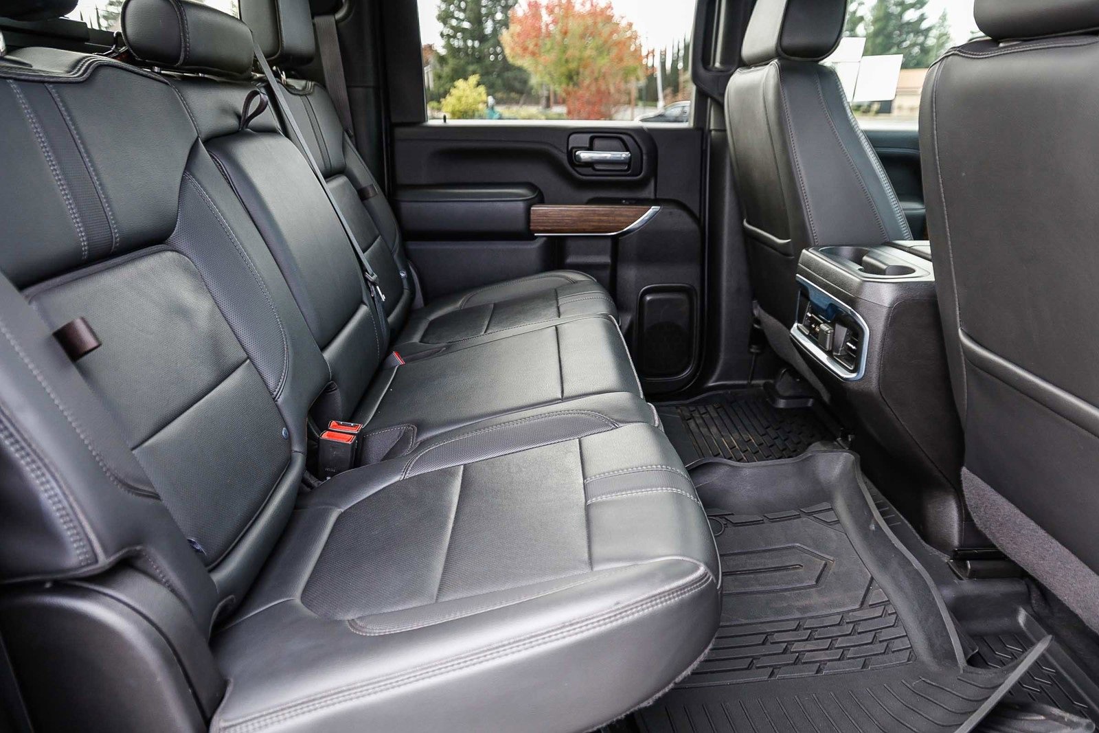 Used 2022 Chevrolet Silverado 2500 High Country w/ Safety Package II image 18