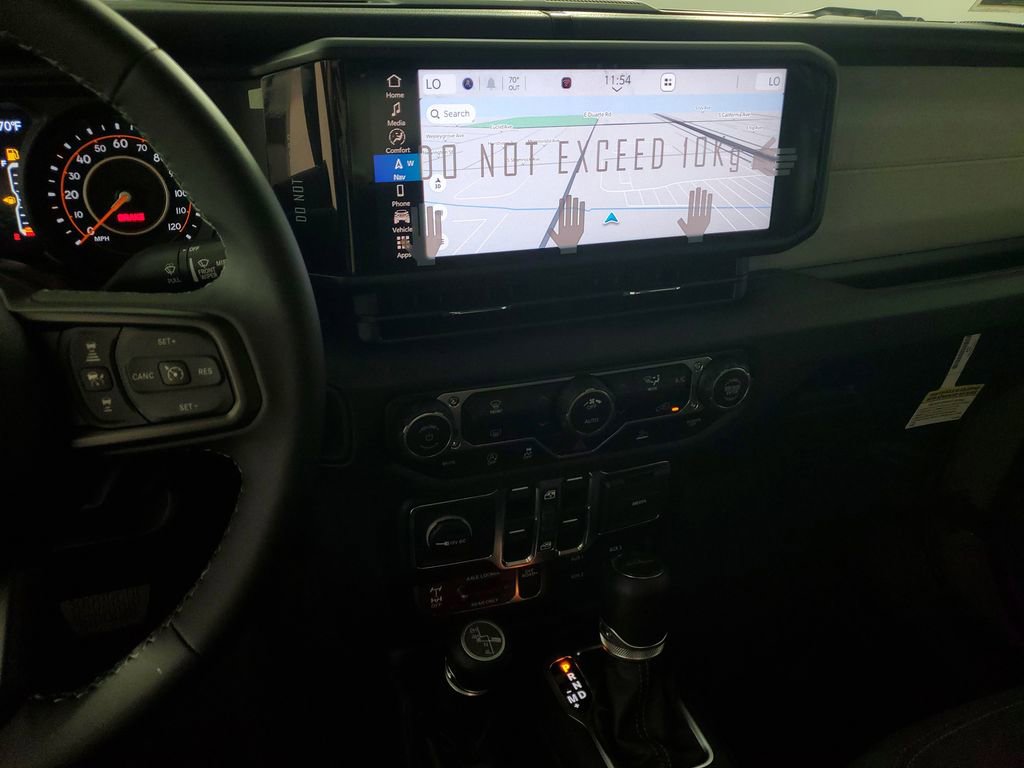 New 2025 Jeep Gladiator Willys image 16