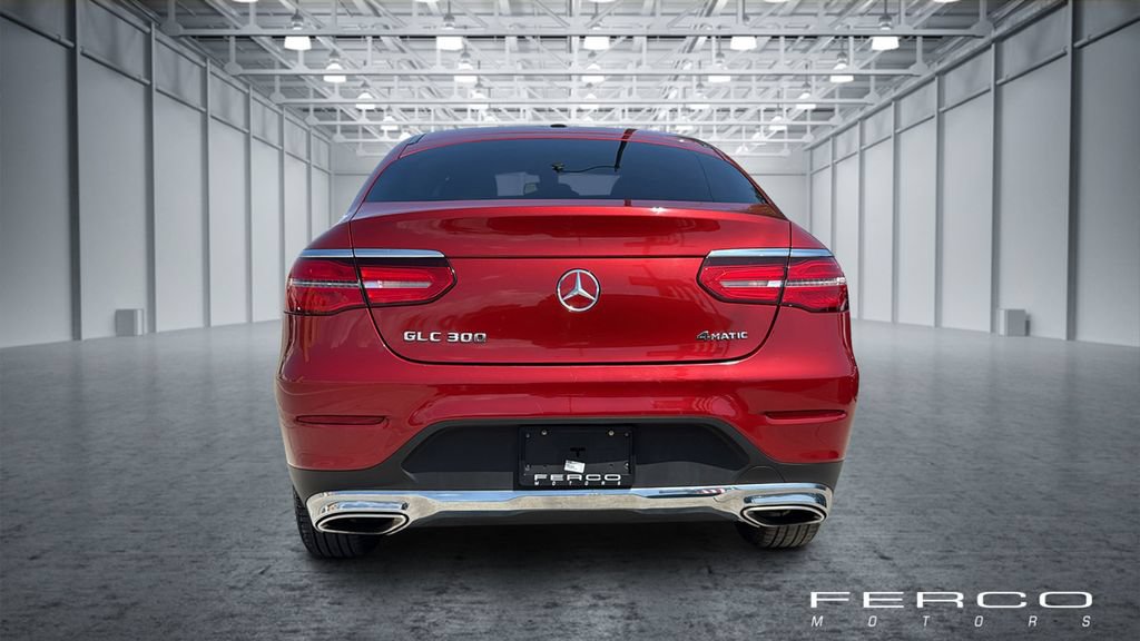 Used 2017 Mercedes-Benz GLC 300 4MATIC Coupe image 4