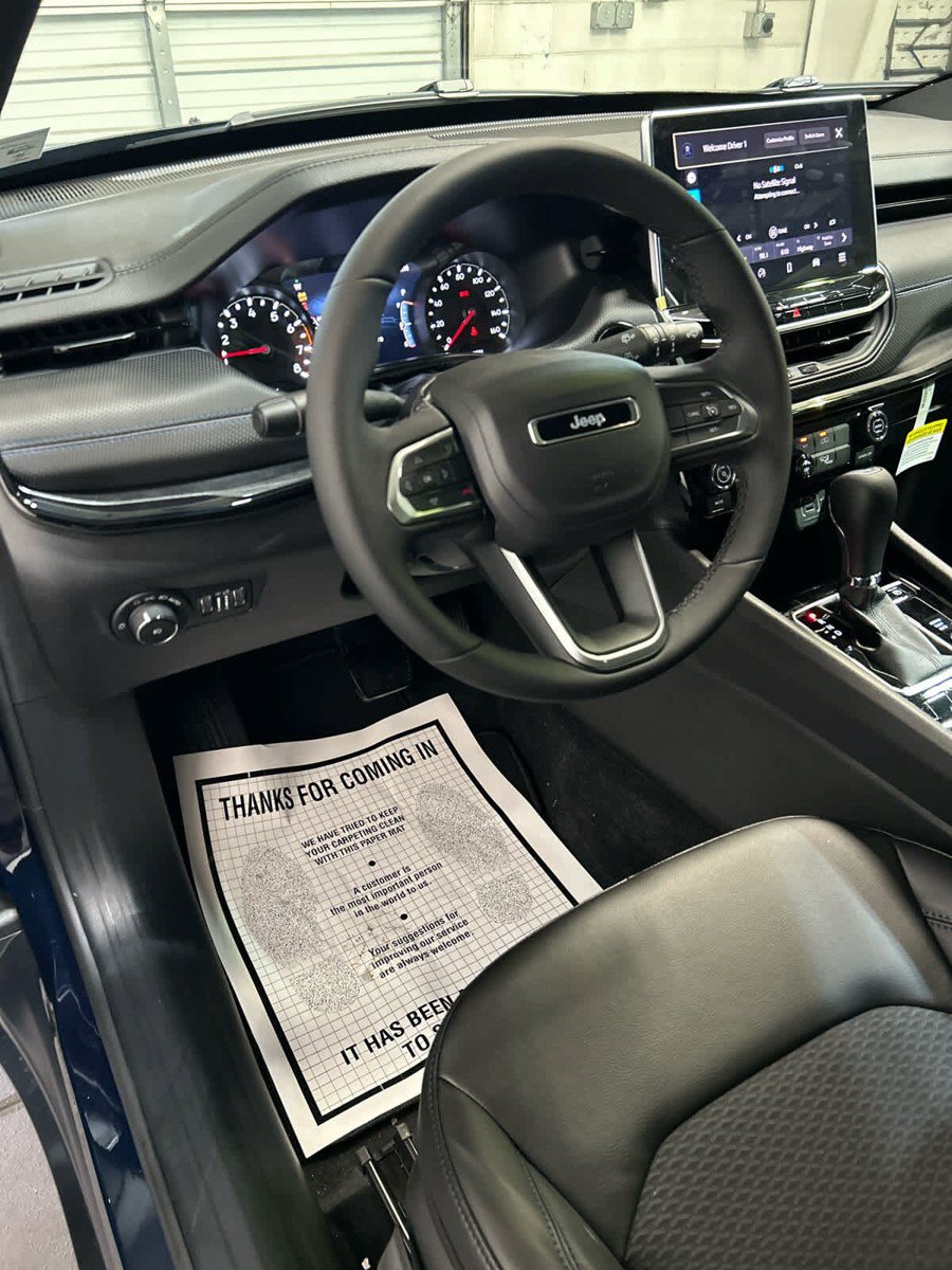 New 2026 Jeep Compass Latitude AWD/4WD image 17
