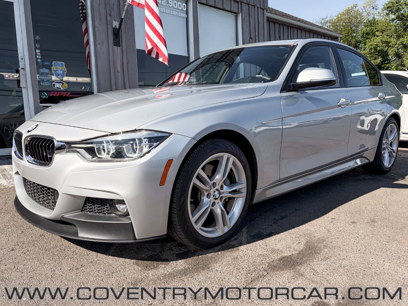 Used 2018 BMW 340i xDrive Sedan AWD/4WD image 2