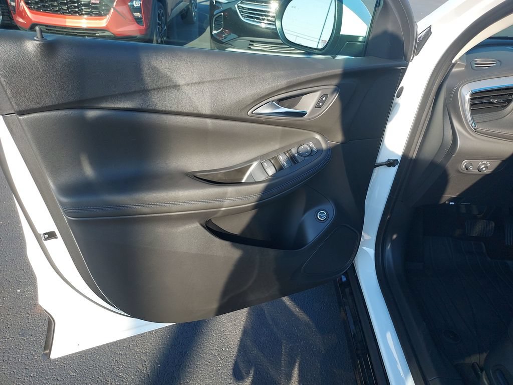 New 2026 Buick Encore GX Sport Touring w/ Comfort Package FWD image 12