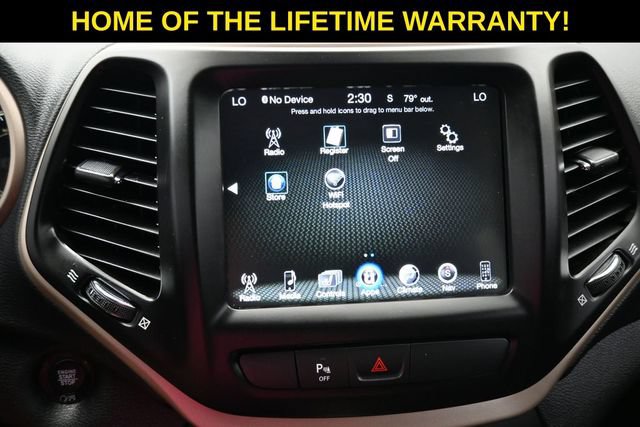 Used 2018 Jeep Cherokee Limited AWD/4WD image 32