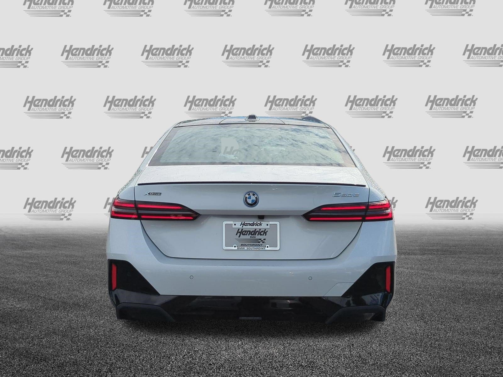 New 2027 BMW 550e xDrive w/ Premium Package AWD/4WD image 9