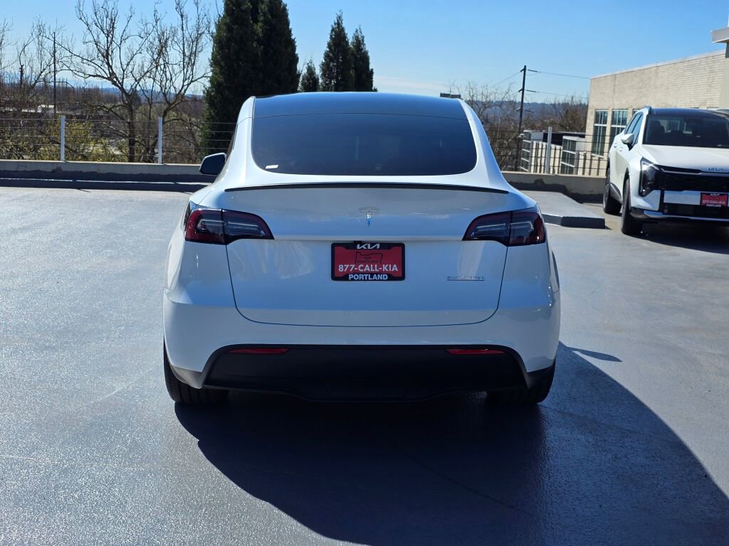 Used 2024 Tesla Model Y Performance AWD/4WD image 4