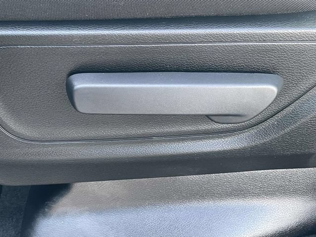 Used 2023 RAM 1500 Big Horn AWD/4WD image 18