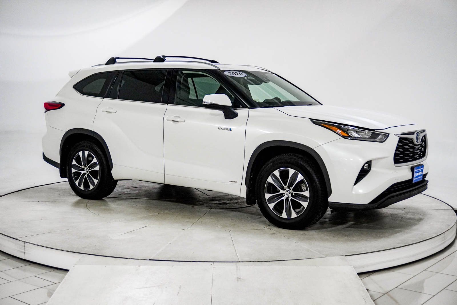 Used 2020 Toyota Highlander XLE image 14