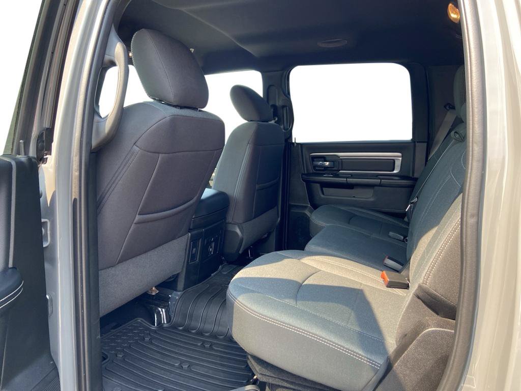 Used 2022 RAM 1500 Warlock w/ Ceramic Grey Warlock Package AWD/4WD image 6
