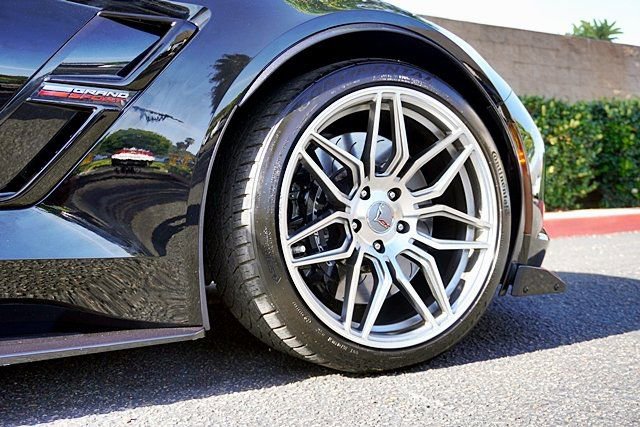 Used 2019 Chevrolet Corvette Grand Sport RWD image 9