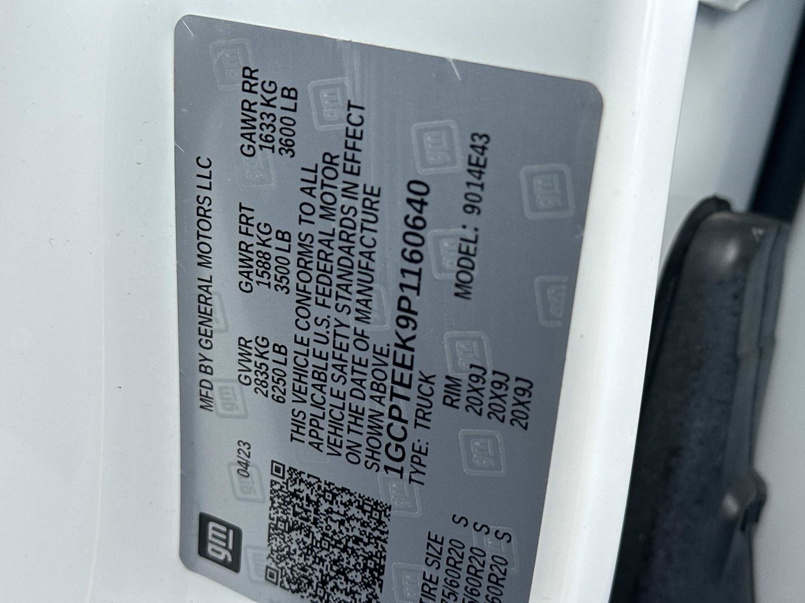 Certified 2023 Chevrolet Colorado Trail Boss w/ LPO, Dark Essentials Package AWD/4WD image 17