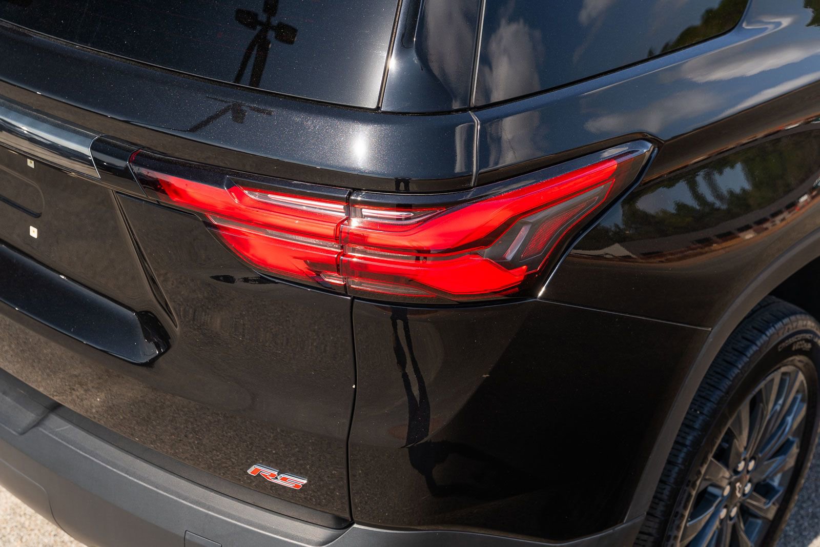 Used 2023 Chevrolet Traverse RS image 14