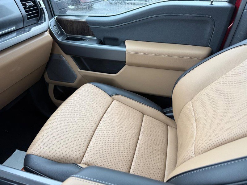 New 2026 Ford F350 Lariat w/ Chrome Package image 18