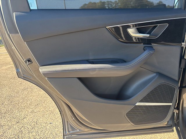 Used 2025 Audi Q7 2.0T Premium Plus w/ Premium Plus Package image 13